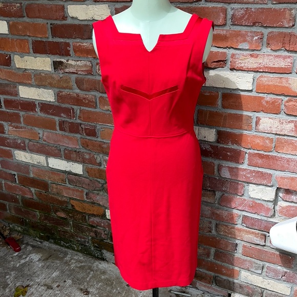 DIANE VONFURSTENBERG EXCLUSIVELY FOR
NIEMEN MARCUS RED SHEATH DRESS SIZE 8 - Picture 1 of 5